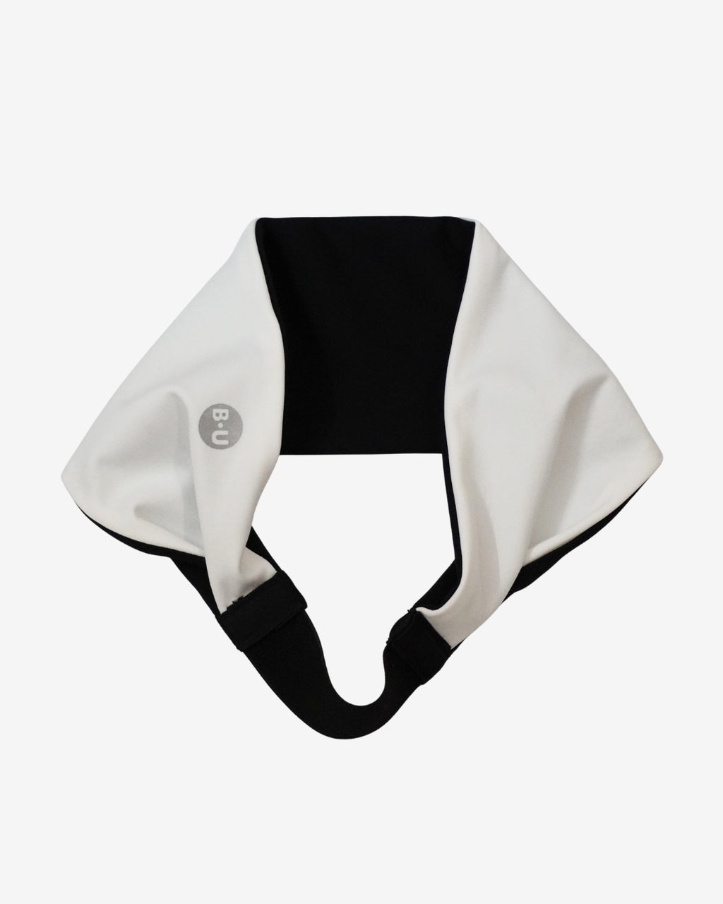 BASE in Black / Cream